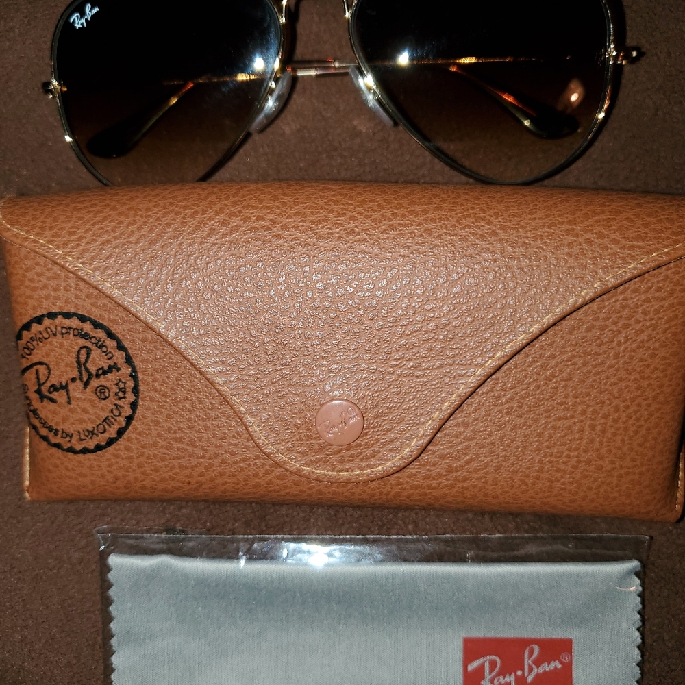 Ray Ban Aviator Gradient Sunglasses